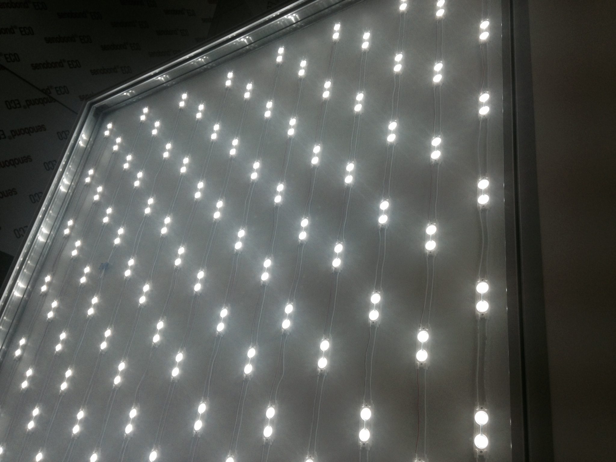 LED - Leuchtschild 2-seitig rund